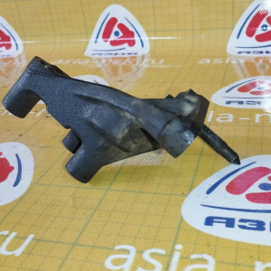 Крепление подушки ДВС Toyota 3S-FE Caldina ST191/ST195/ST215/SXM15/SXN15/SXA10/ST202 '1996- 2WD/4WD перед, прав 12315-74140