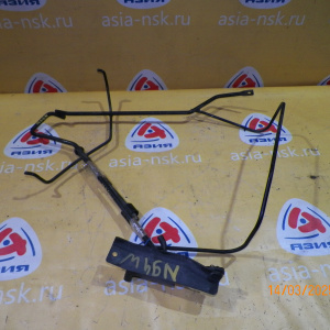Крепление запасного колеса Mitsubishi Chariot Grandis N94W R с болтом.