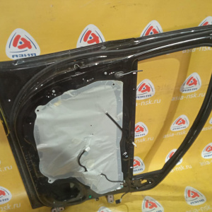 Дверь боковая Chevrolet Aveo T300 '2011-2016 перед, лев в сборе (замято у ручки и снизу)