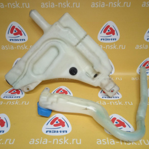 Бачок омывателя Audi Q7 4LB +датчик и заливная горловина, без насосов 4L0955453 '2008