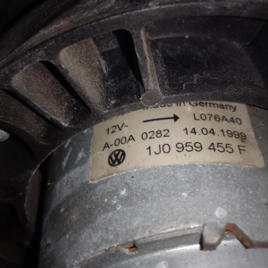 Вентилятор радиатора Volkswagen Golf 4 1J1 1J0121205B в сборе диффузор с двумя вентиляторами '1999