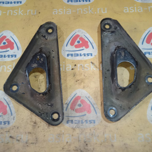 Крепление балки Opel A04/A05 Astra H '2005 пара F 24416026, 90498747