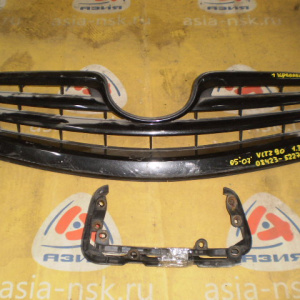 Решетка радиатора Toyota 05423-52270 Vitz KSP90 '2005-2007 1.3U+крепления