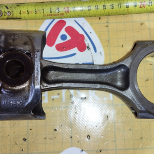 Поршень с шатуном Toyota 1KD Hiace KDH201 диаметр пальца 34мм. на коленвал 62мм. длина 110мм. ( 09645G FMG ) 13201-30020/13201-30021