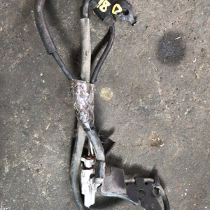 Датчик ABS Toyota Crown GRS180 перед, прав