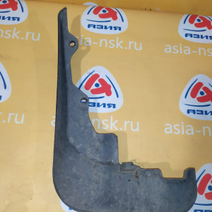 Брызговик Toyota Highlander GSU40 перед, прав PT908-48111