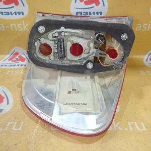 Стоп BMW X5 E70 '2007 L трещины и скол на стекле, сломан цоколь 63217200817