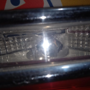 Стоп BMW 7-Series F01 '2008 L Внутри (в крышку багажника справа) ! Оплавлен цоколь 63217182206