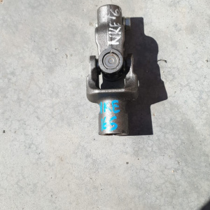 Карданчик рулевой Toyota NKE165