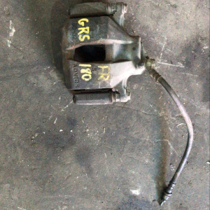 Суппорт Toyota GRS180 Crown перед, прав