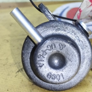 Регулятор давления топлива Mazda UC-PA1A G601 / G60113280 Bongo SK82MM F8