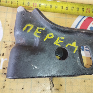 Крепление подушки ДВС Toyota 2E Corolla EE90 2WD a/t перед. A132L F ( G )