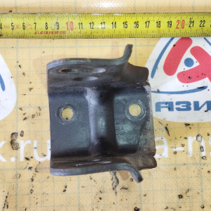 Крепление подушки ДВС Toyota 2E Corolla EE90 2WD a/t перед. A132L F ( G )