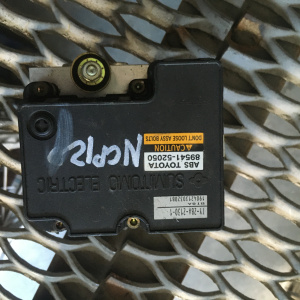 Блок ABS Toyota SCP10, SCP11, NCP10, NCP12 Platz/Vitz 89541-52050