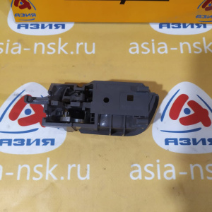 Ручка двери внутренняя Toyota Isis ANM10/ZNM10 перед, прав внутренняя