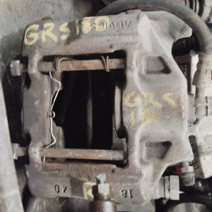 Суппорт Toyota GRS180 Crown зад, прав