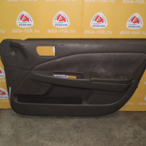 Обшивка двери Toyota Corona ST210 перед, прав