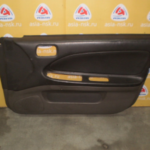 Обшивка двери Nissan Avenir/Expert '2000-2005 W11 перед, прав
