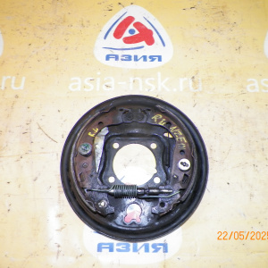 Колодки тормозные Toyota Corolla NZE120/ZZE122/NZT240/ZZT240/CE120/NZE124/ZZE124/NCP20/NCP25/ZCT10/NHW20 барабанные с сборе с пружинками. зад, лев