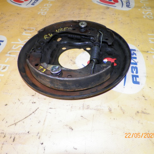 Колодки тормозные Toyota Corolla NZE120/ZZE122/NZT240/ZZT240/CE120/NZE124/ZZE124/NCP20/NCP25/ZCT10/NHW20 барабанные с сборе с пружинками. зад, лев
