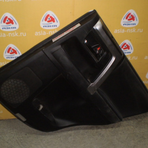 Обшивка двери Toyota 4Runner GRN280 зад, прав