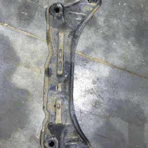 Балка Mazda CP8W Premacy F