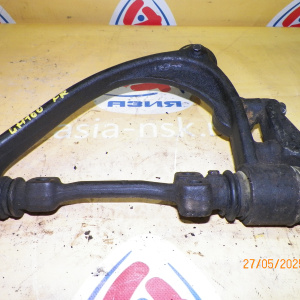 Рычаг Toyota KZH106/KZH116/KZH126/LH109/LH118/RZH119/KCH16/VCH16/VCH28/KCH46 Hiace перед, прав в Люфт в шаровой. Толстый без креплением под ABS. 4WD