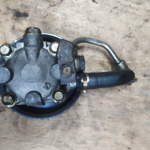 Гидроусилитель MITSUBISHI 4G93 GDI алюминий ШКИВ ПОГНУТ