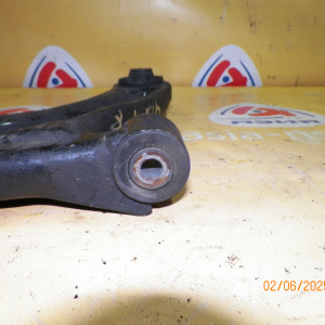 Рычаг Honda GB1 Mobilio перед, прав