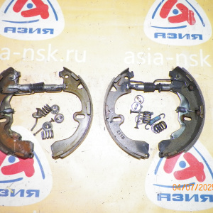 Колодки тормозные Toyota AT190/ST190/CT190/ST200/ST202/AT210/CT210/ST210/SV30/SV40 Барабанные тормоза в комплекте с пружинками. R RR=RL