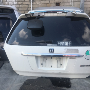 Дверь задняя HONDA Odyssey RA6 дефект спойлера (в сборе)