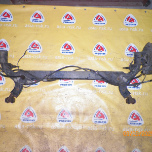 Балка Toyota SV50/AZV50 Vista/Vista Ardeo '1998-2000 в сборе с тросами ручника. R ABS DISK.