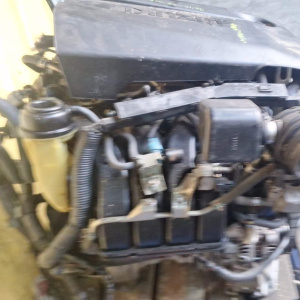 Двигатель Suzuki J24B-1051636 Escudo TDA4W