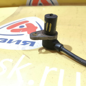 Датчик ABS Nissan Sunny Y11/B15/G10 перед, лев НЕТ ФИШКИ QG15DE 47911-4M410/47911-4M460/47911-4M700 '1998-2003