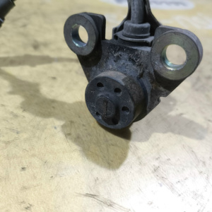 Датчик ABS Honda Stepwgn RF1/RF2 зад, прав ОБРЕЗАНА ФИШКА 57470-S48-J50