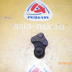 Шаровая Nissan W30/C23 Largo/Serena перед, прав н