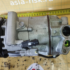 Компрессор кондиционера Nissan MRA8 Bluebird Sylphy TB17 '2016- 2 разъёма с механическим и эл. датчиком 92600-3RS5A