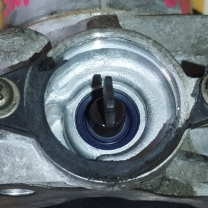 Заслонка дроссельная Toyota 3S-FE Nadia SXN10 222107A770 3 болта с вакуумником ДЕФЕКТ ДАТЧИКА ПОЛОЖЕНИЯ