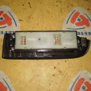 Пульт стеклоподъемника Infiniti G35 V35 перед, прав LHD