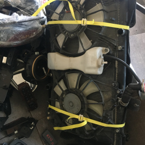 Радиатор охлаждения Honda GB3 Freed a/t