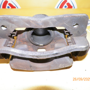 Суппорт Honda GB3 Freed перед, лев