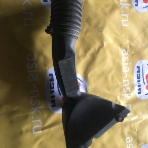Воздухозаборник Toyota Estima ACR30 52810-28090