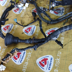 Коса ДВС Toyota 2AZ-FE Ipsum ACM21 2WD a/t U241E мех. заслонка без компьютера