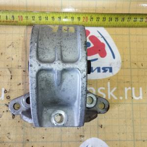 Подушка двигателя Nissan SR20-VE AD WPY11 2WD CVT перед, прав 11211WA000 / 112124N000 / 11210WD400