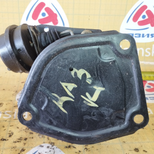 Подушка двигателя Honda F23A Odyssey RA3 зад ( вакуумник отломан ) R 50810-SV4-J82