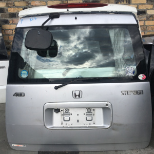 Дверь задняя HONDA Stepwgn RF1/2 с зеркалом
