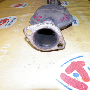 Бочка глушителя Subaru Forester SF5 EJ202 средняя часть. С тремя дефектами.