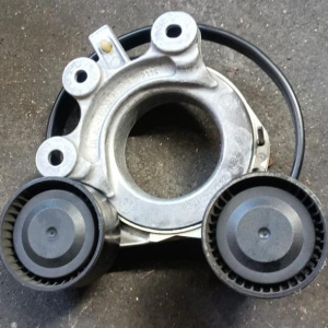 Генератор Subaru FB20W Impreza XV GPE 23700-AA901 в сборе