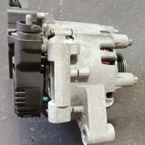 Генератор Subaru FB20W Impreza XV GPE 23700-AA901 в сборе