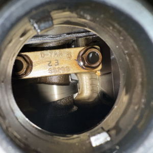 Двигатель Mazda LF-VE-612445 шуп в головке пластик Atenza/Mazda6 GG